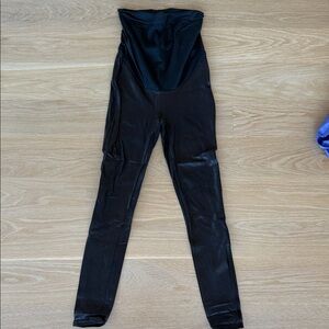 Maternity Black leather Leggings. Size M